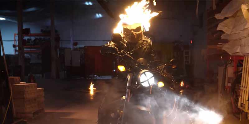 Se fabrica un casco de Ghost Rider en la vida real