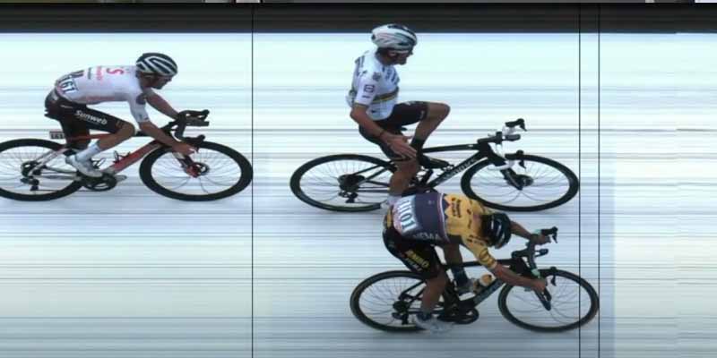 El ciclista Julian Alaphilippe cree que ha ganado una carrera cuando realmente ha quedado segundo