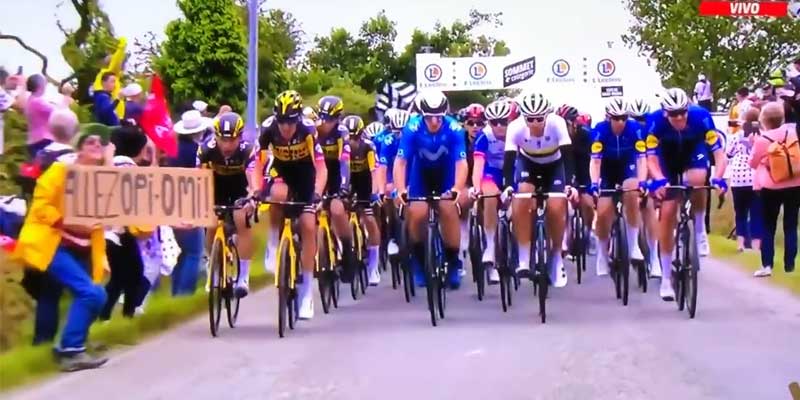 El tonto de turno provoca un accidente en el Tour de Francia