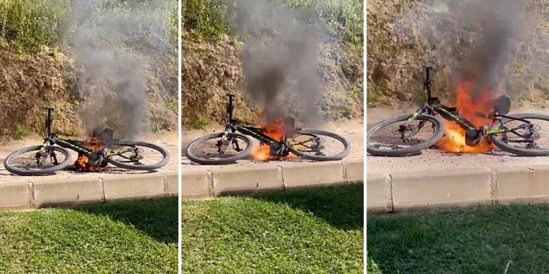 Una bicicleta eléctrica comienza a arder
