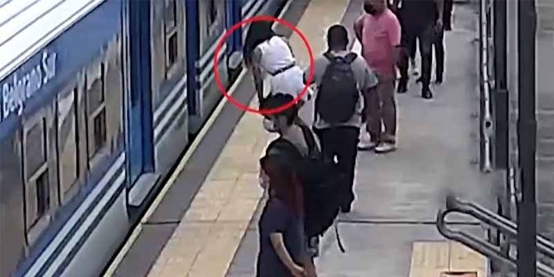Una mujer se desmaya y cae a las vías justo cuando pasa el tren en Buenos Aires