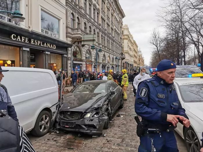 Un conductor perturbado Helsinki está a punto de provocar una tragedia