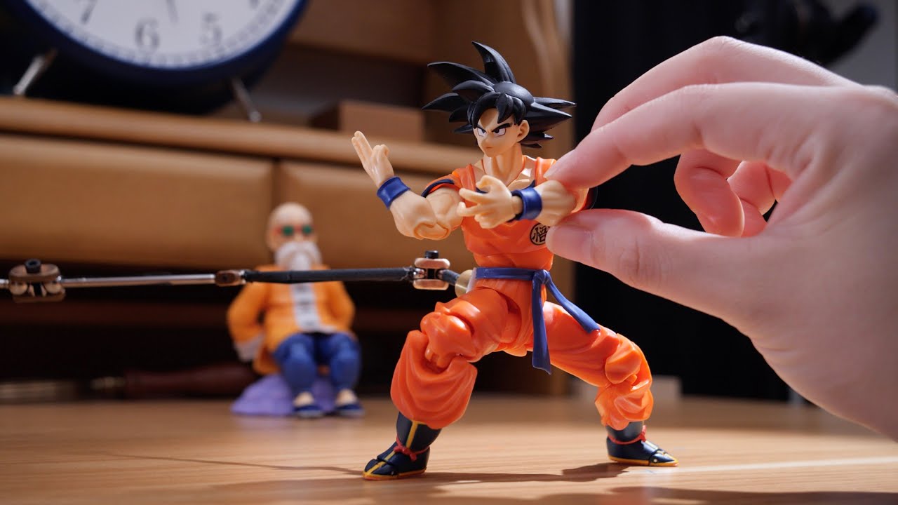 Stop Motion de Goku imitando a "El maestro borracho" de Jackie Chan