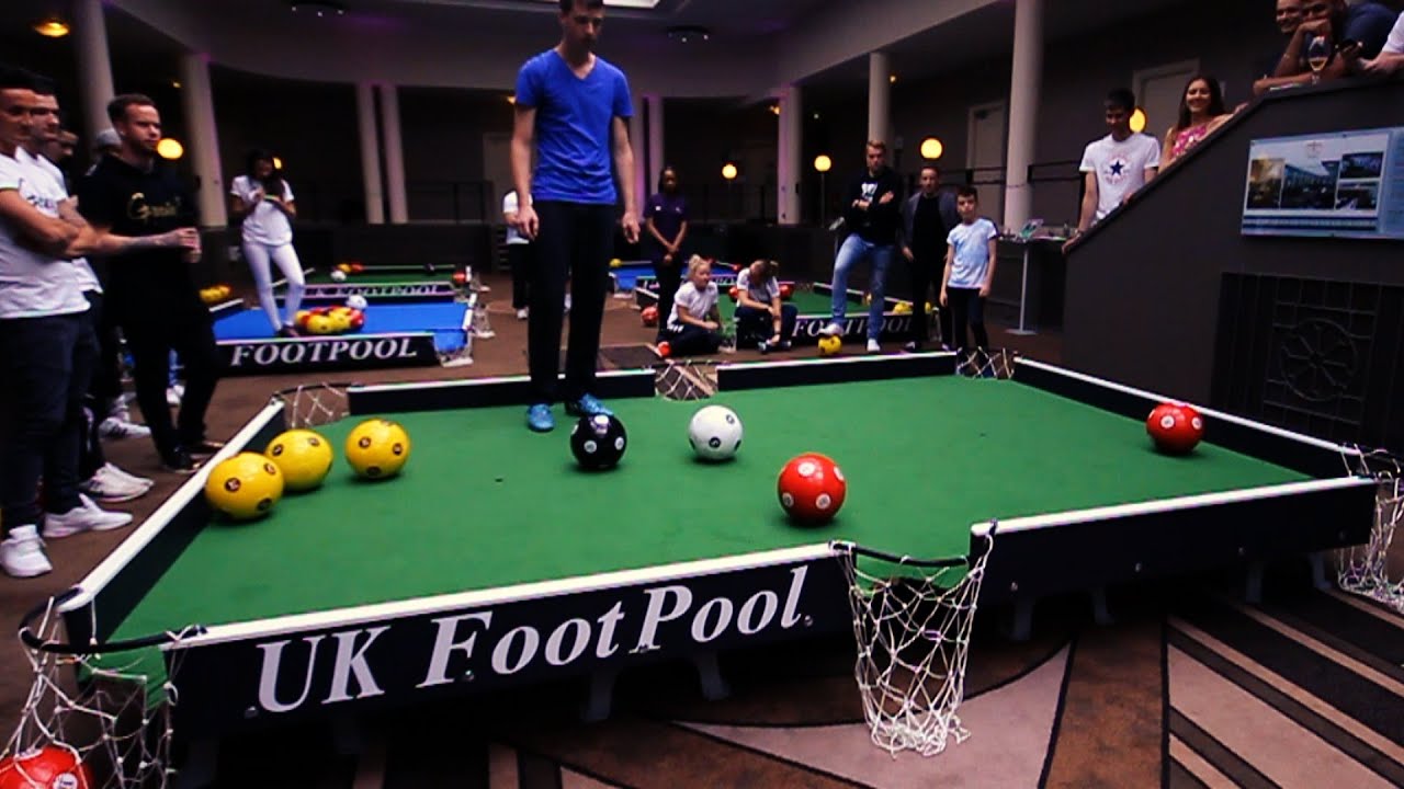 Foot Pool, una divertida mezcla de billar con fútbol