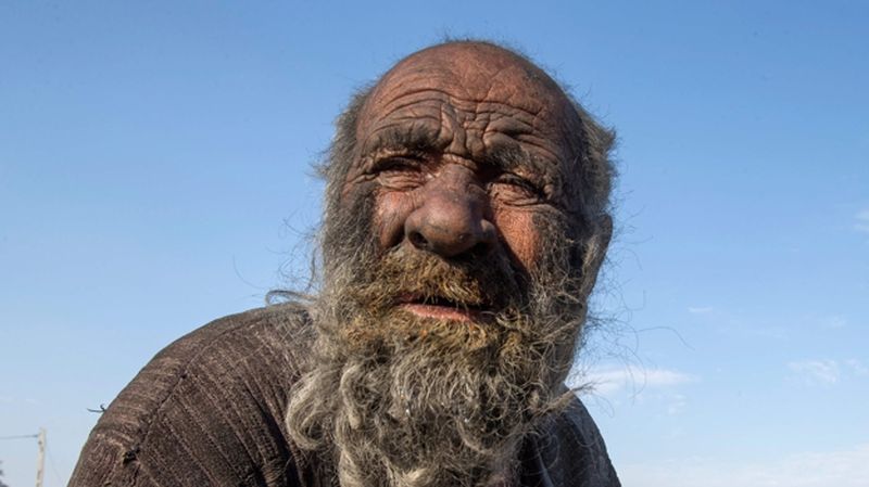 Muere "el hombre más sucio del mundo" a los 94 años