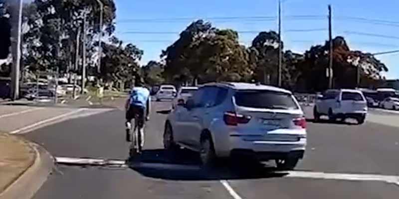 El conductor del BMW arrolla al ciclista y sigue sin parar
