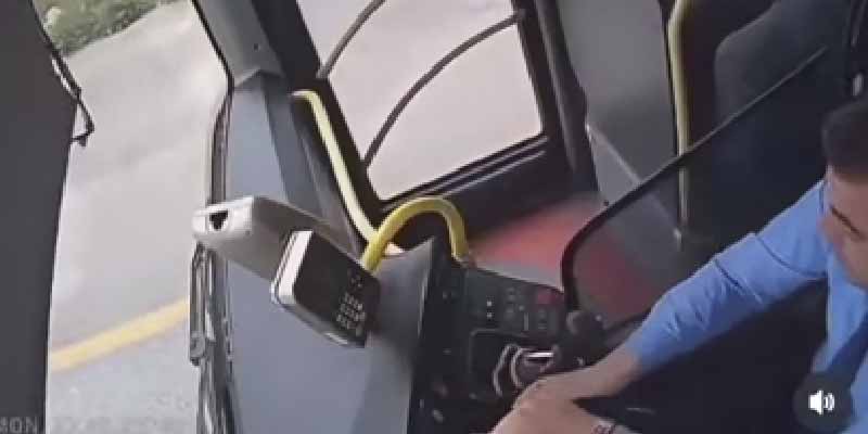 El conductor del autobús es un héroe sin capa
