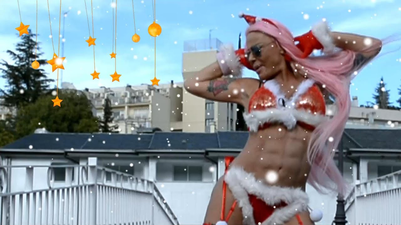 "Esta Navidad me comeré un pibón", la nueva canción navideña de Leticia Sabater